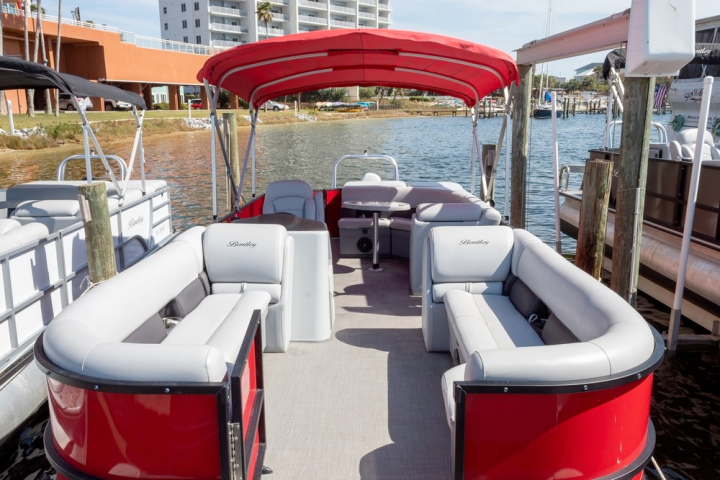 Pontoon for rent on pensacola beach